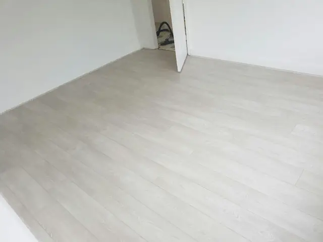 Laminate, room ready for furniture